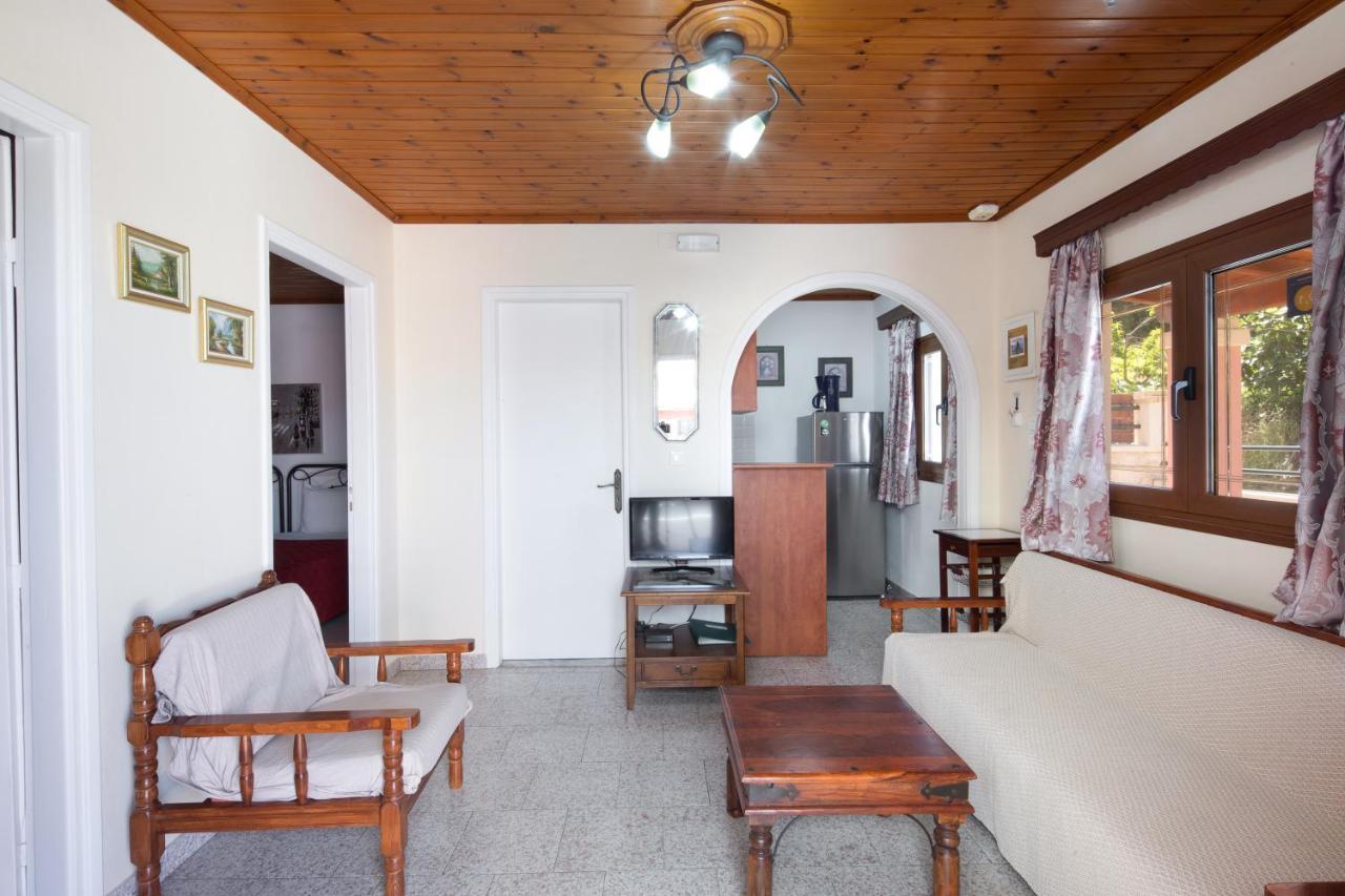 Amalia Cottages Agios Gordios  Eksteriør billede