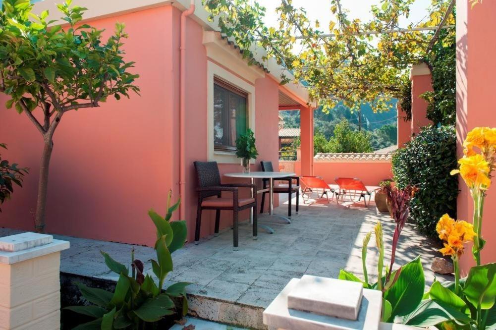 Amalia Cottages Agios Gordios  Eksteriør billede
